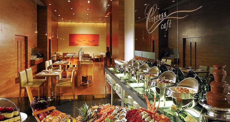 Hotel Panorama by HarbourView Guestroom_Day hellodog